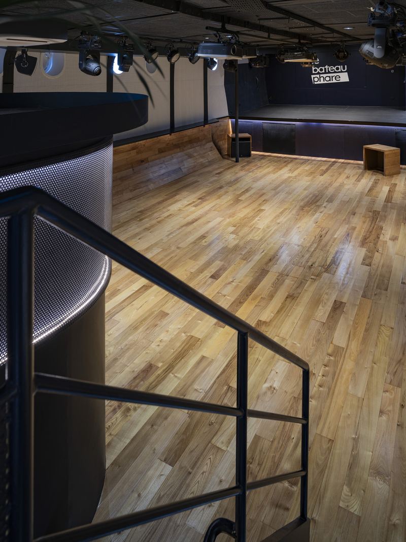 Die Cale, Treppe und Parkett